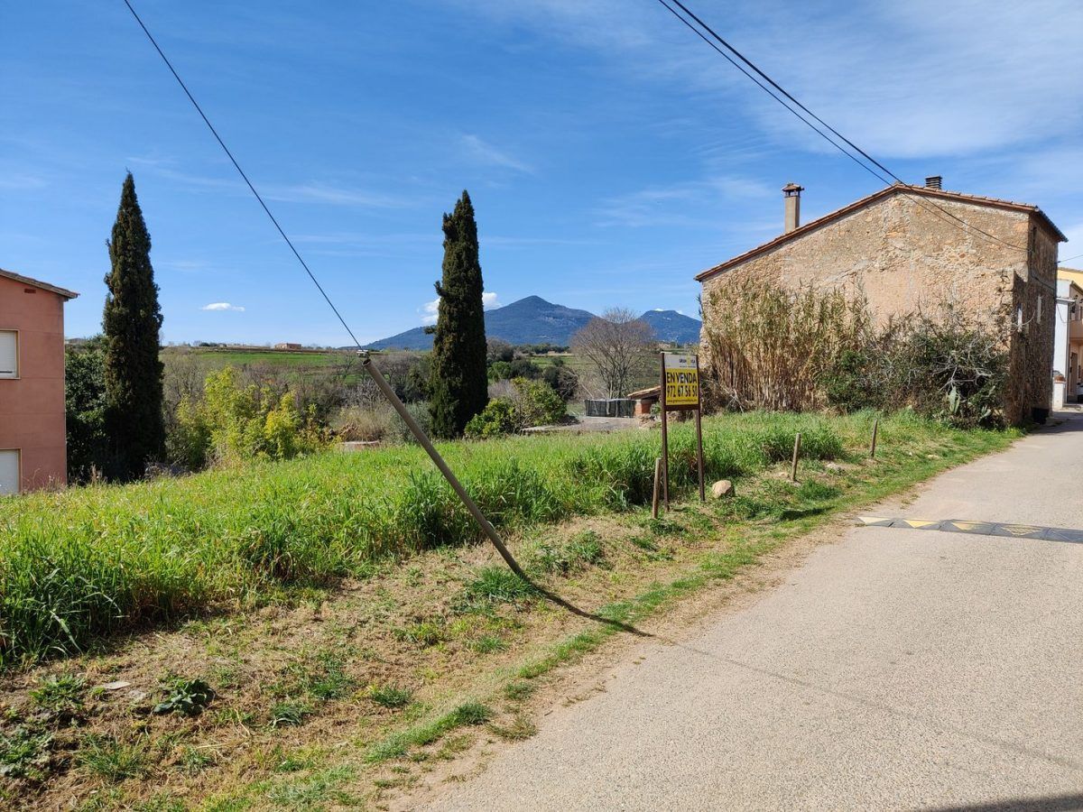 Residential for sale in Lladó
