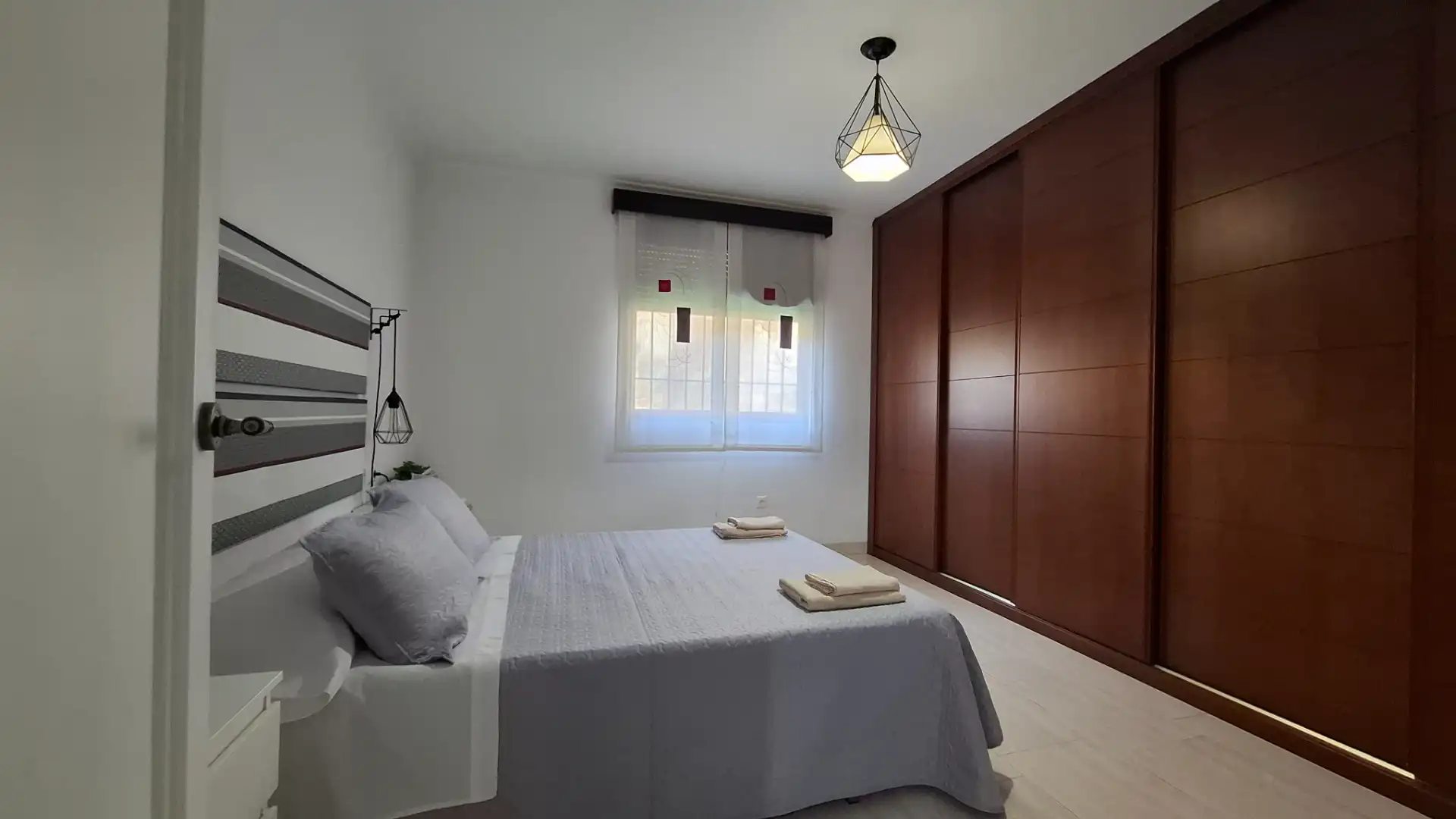Habitación de Piso de alquiler en Córdoba con Aire acondicionado, Calefacción y Amueblado