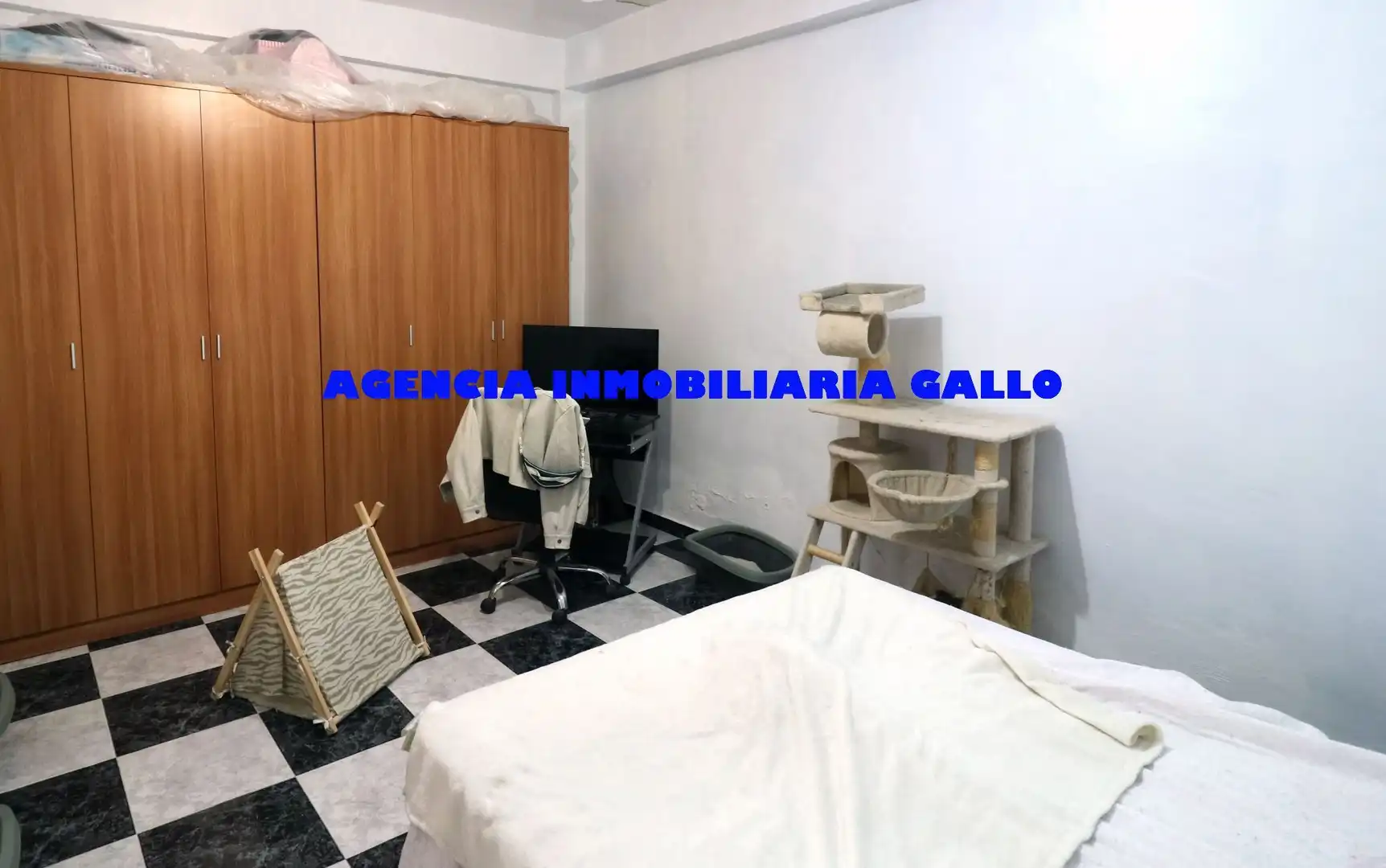 Casa adosada en venta en Sevilla