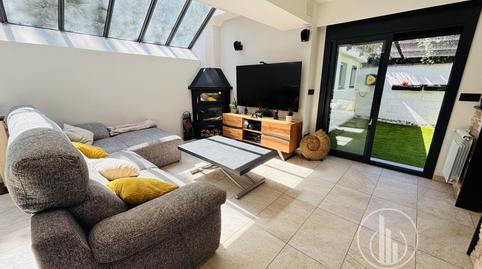 Foto 2 de Casa o chalet en venta en Calle Dels Geranis, Olot, Girona