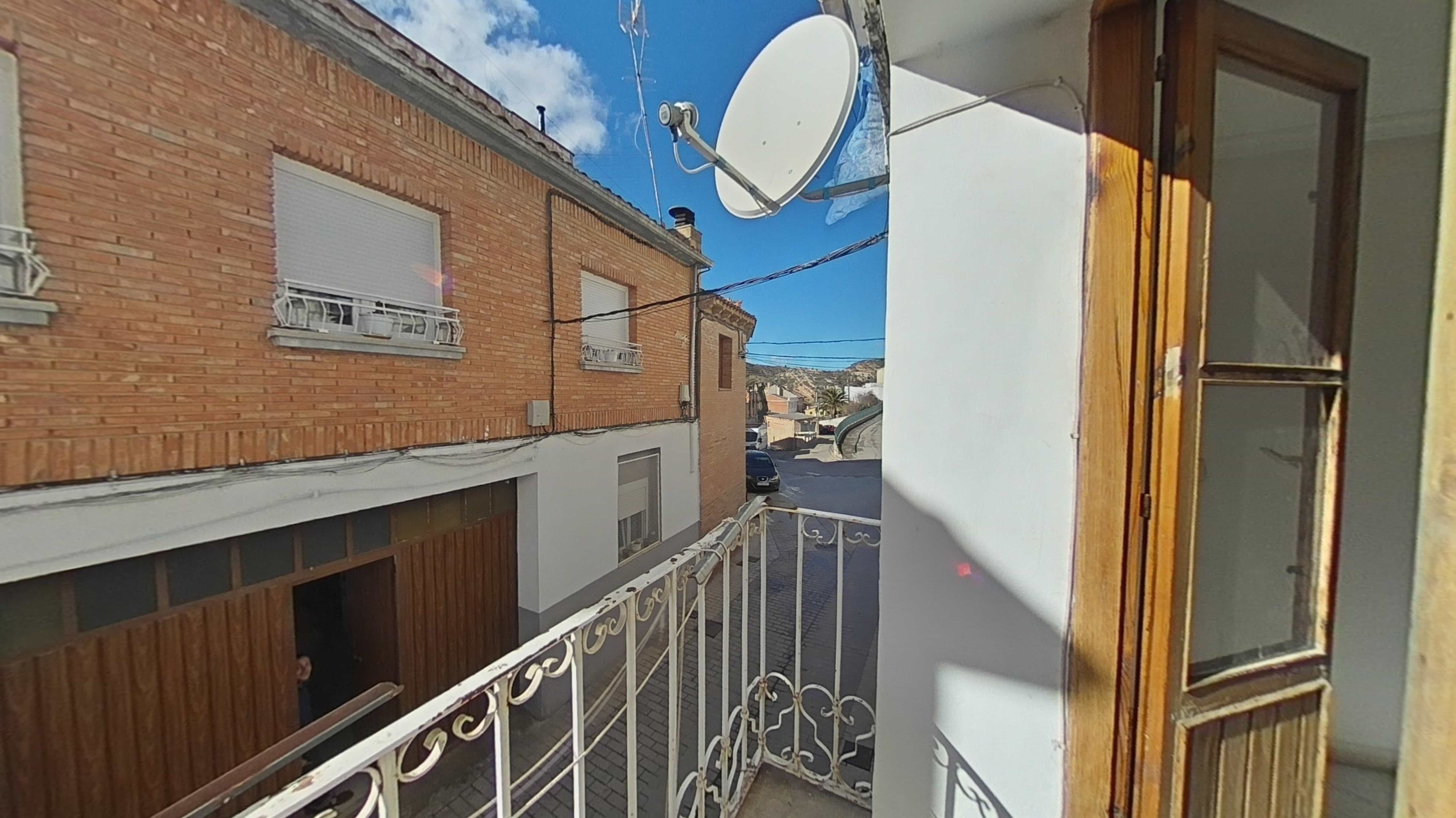 Single-family semi-detached for sale in Puente Y Cueva, Autol