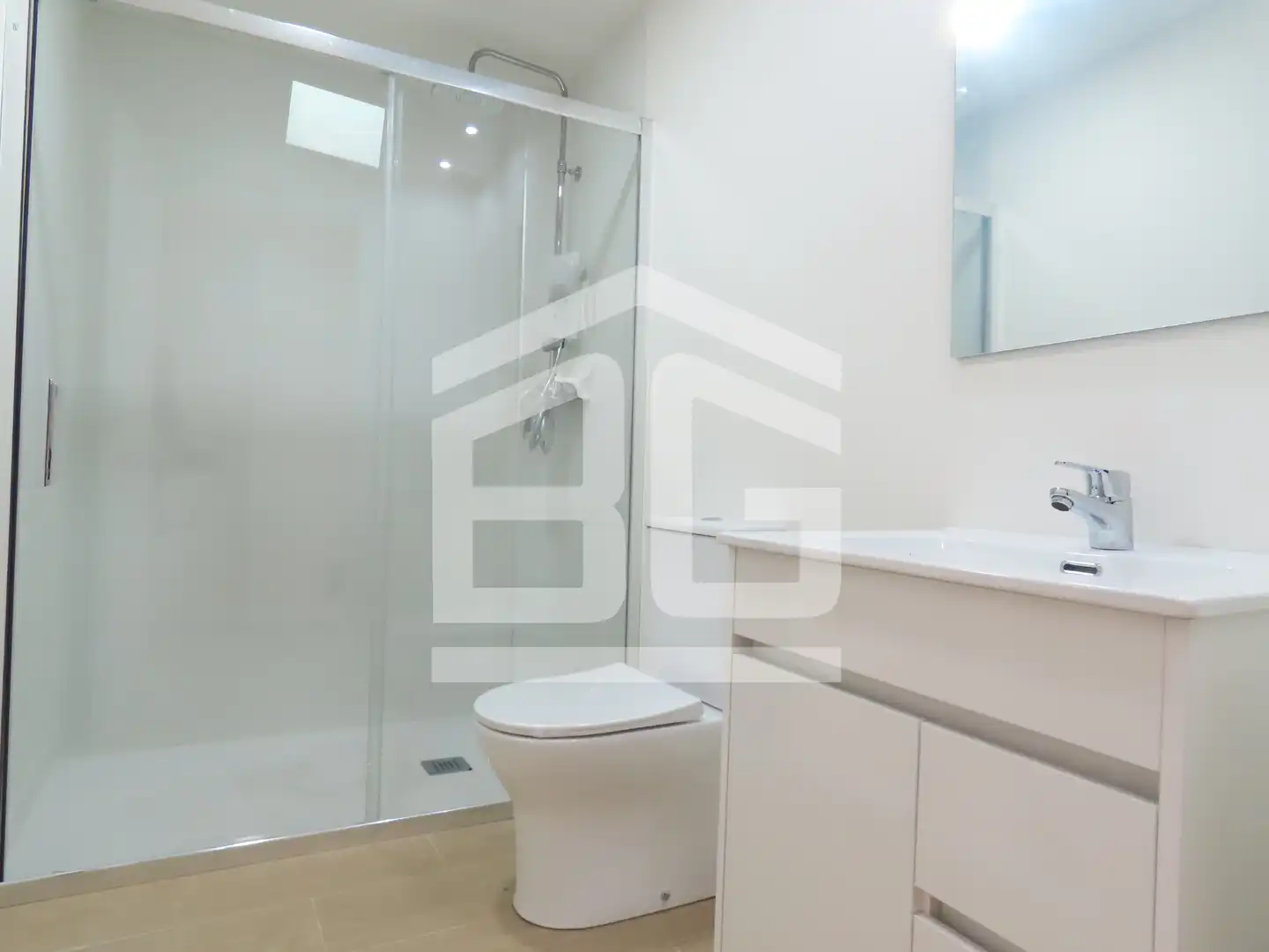 Baño de Piso en venta en Canovelles con Aire acondicionado, Calefacción y Parquet