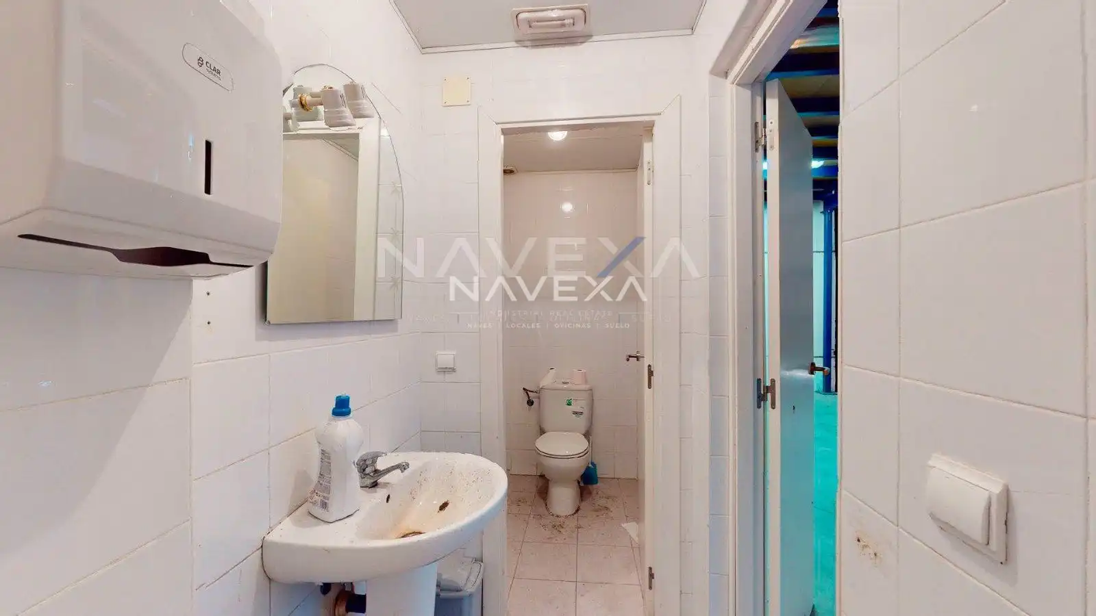 Bathroom of Industrial buildings for rent in Getafe