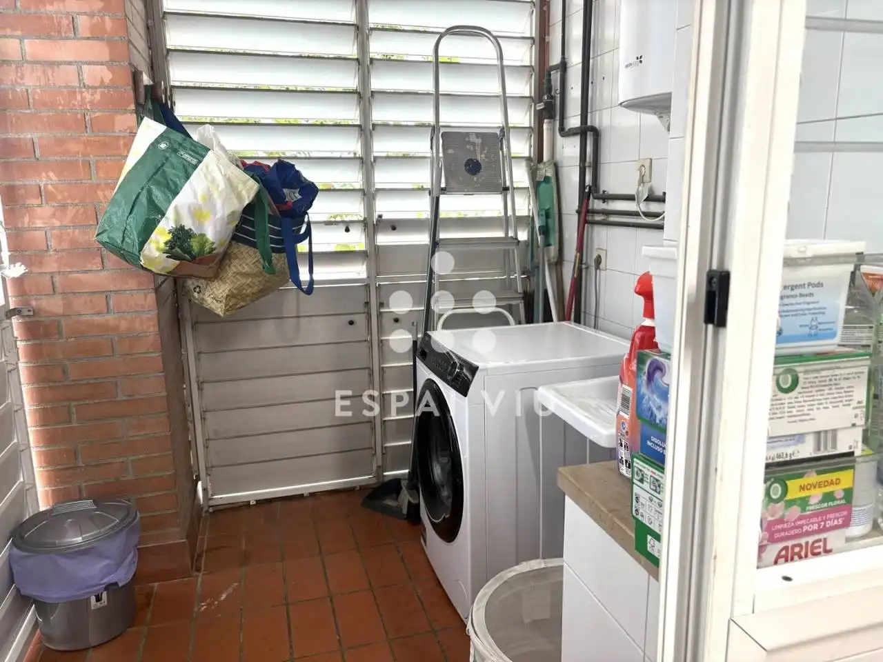 Piso en venta en Espronceda