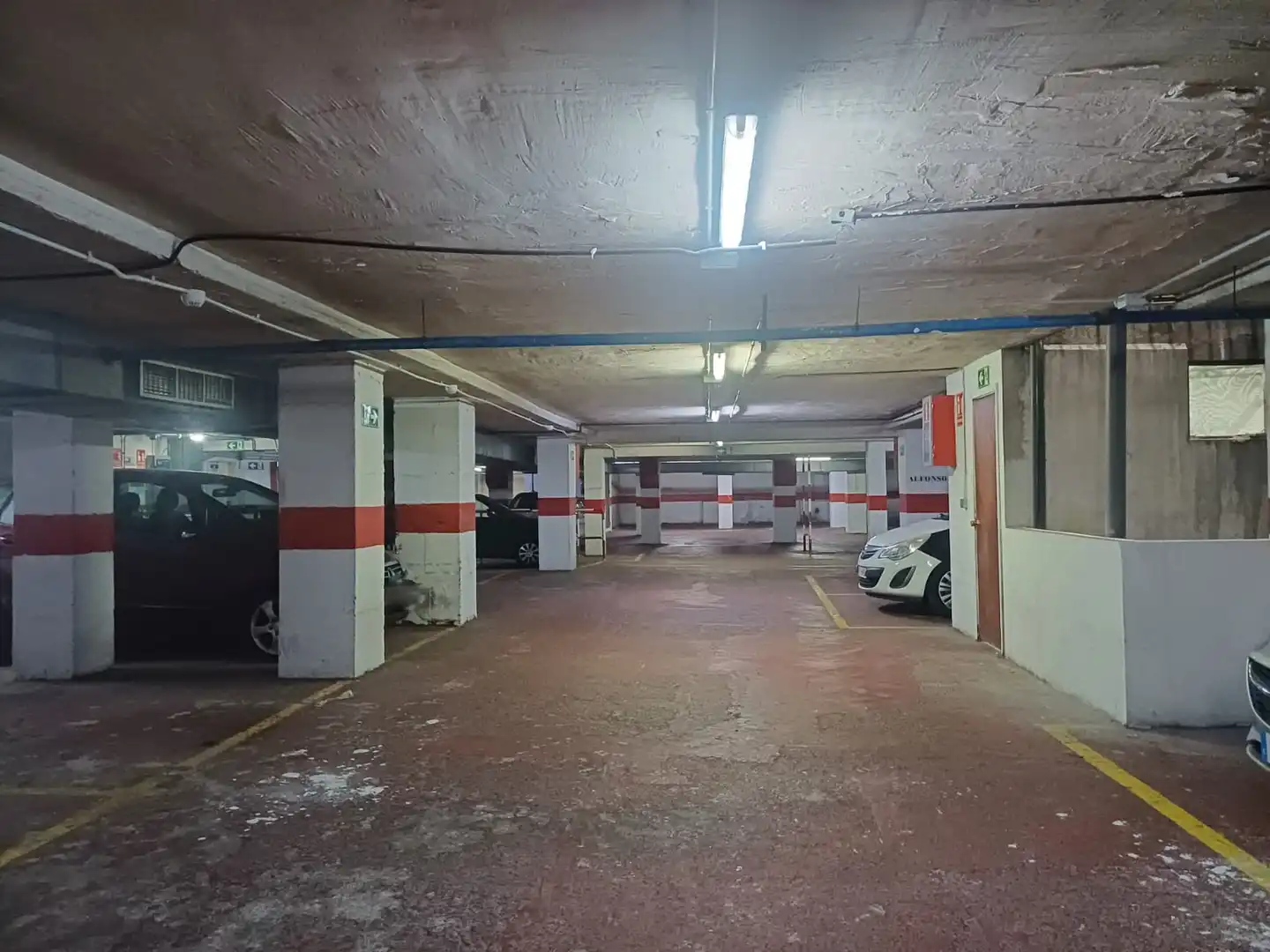 Parkplatz von Garage zur Miete in Centro