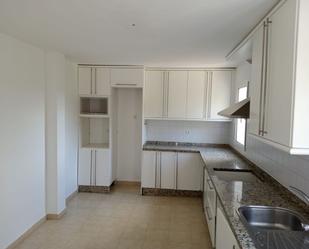 Kitchen of Flat for sale in Sotogrande