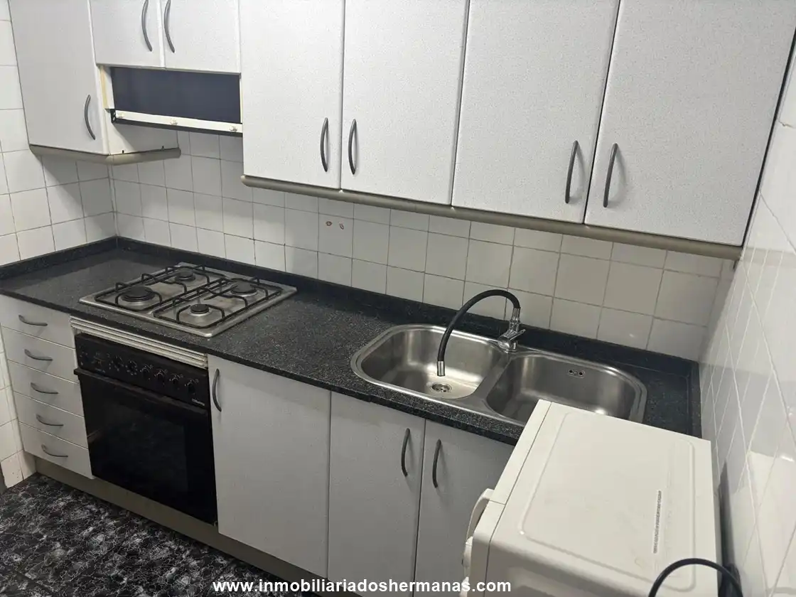 Cocina de Piso en venta en El Prat de Llobregat con Balcón