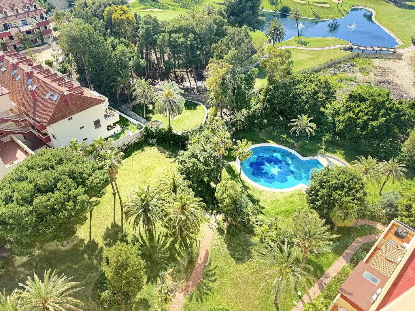 Jardín de Ático en venta en Benalmádena con Aire acondicionado, Calefacción y Terraza