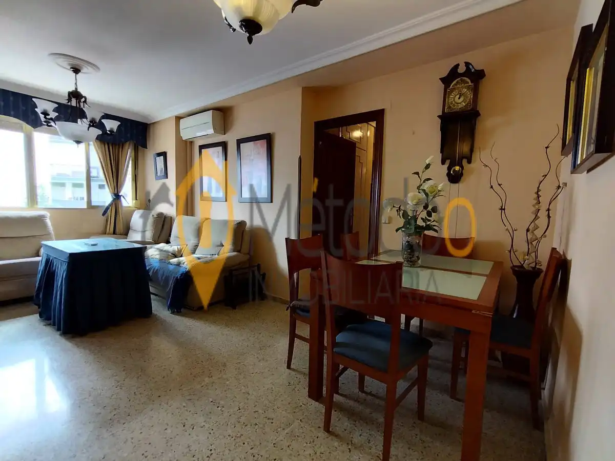 Exterior view of Flat for sale in Sevilla  with Air Conditioner, Heating and Furnished