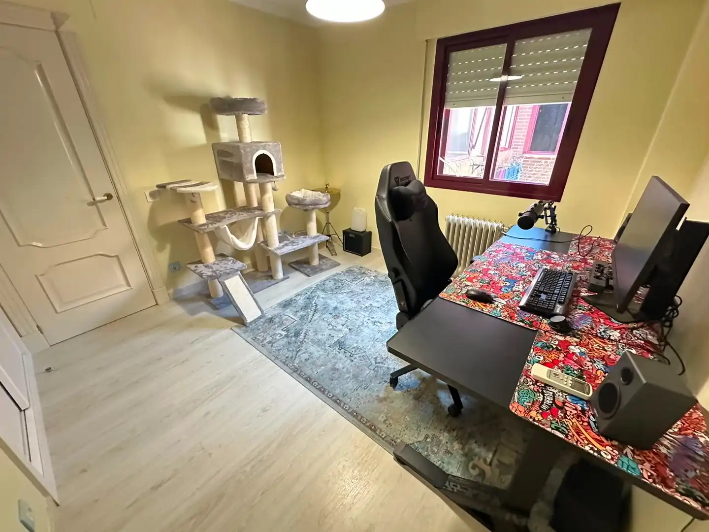 Wohnung zum Verkauf in Parla mit Klimaanlage, Heizung und Gemeinschaftspool