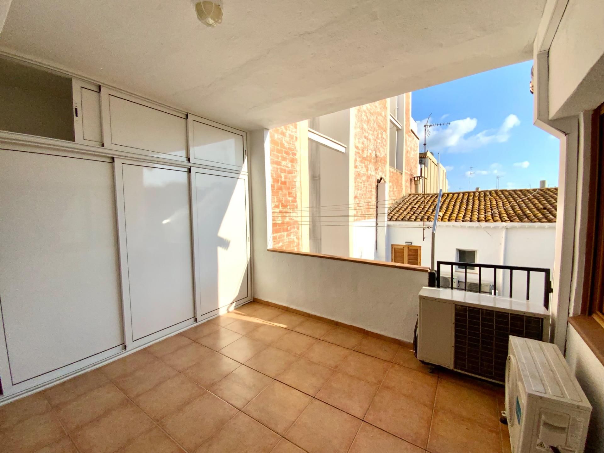 Terraza de Piso de alquiler en El Masnou con Aire acondicionado, Parquet y Trastero
