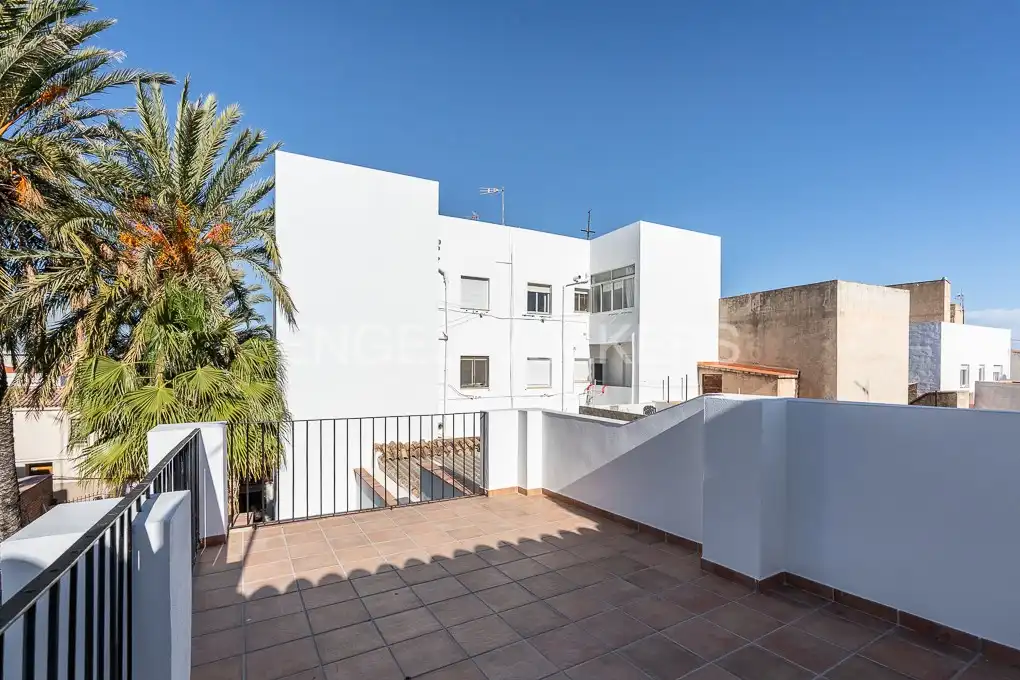 Vista exterior de Casa o chalet en venta en Piles con Calefacción, Terraza y Trastero