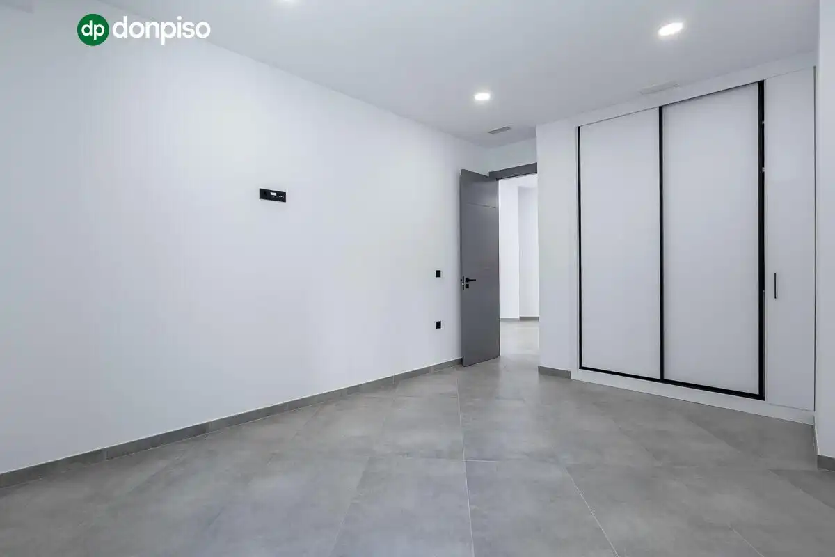 Ground floor with pool for sale in Calle PDTA RAFAEL GAGO PALOMO 9, imagen 18