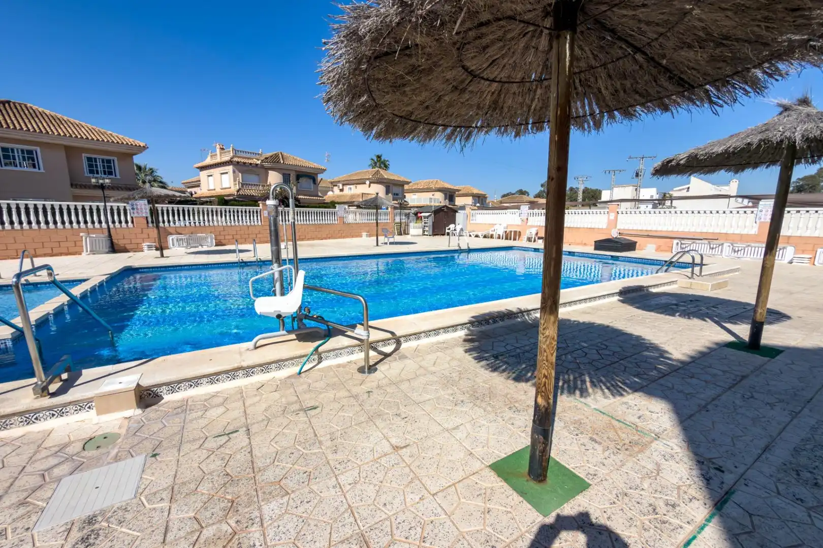Piscina de Casa o chalet en venta en Torrevieja con Aire acondicionado, Calefacción y Terraza