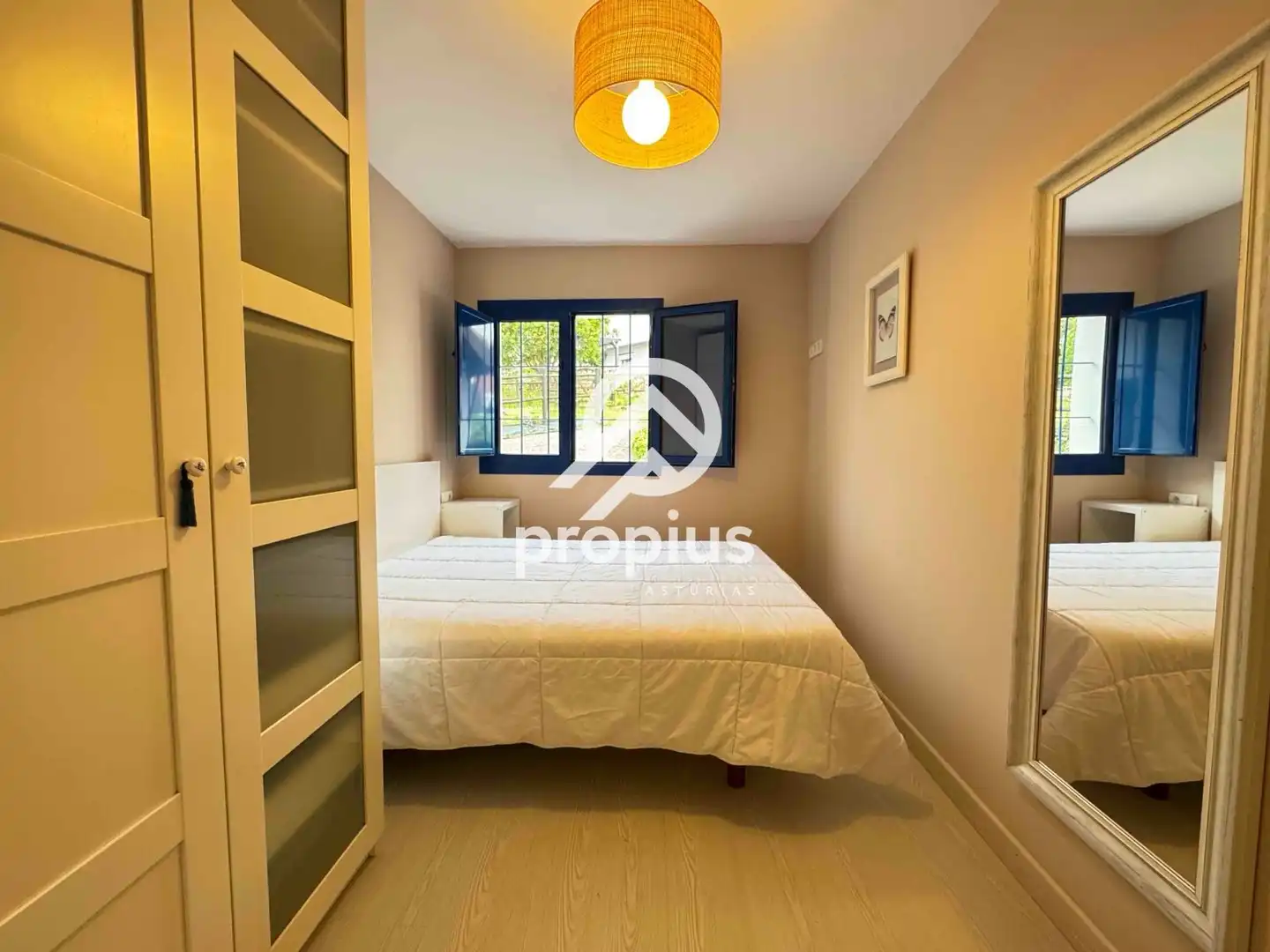 Habitación de Casa o chalet en venta en Ribadesella con Calefacción, Jardín privado y Terraza