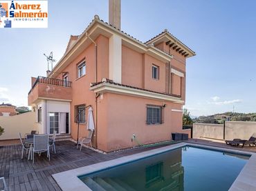Maison jumelée avec piscine à vendre à Camino del Lorador