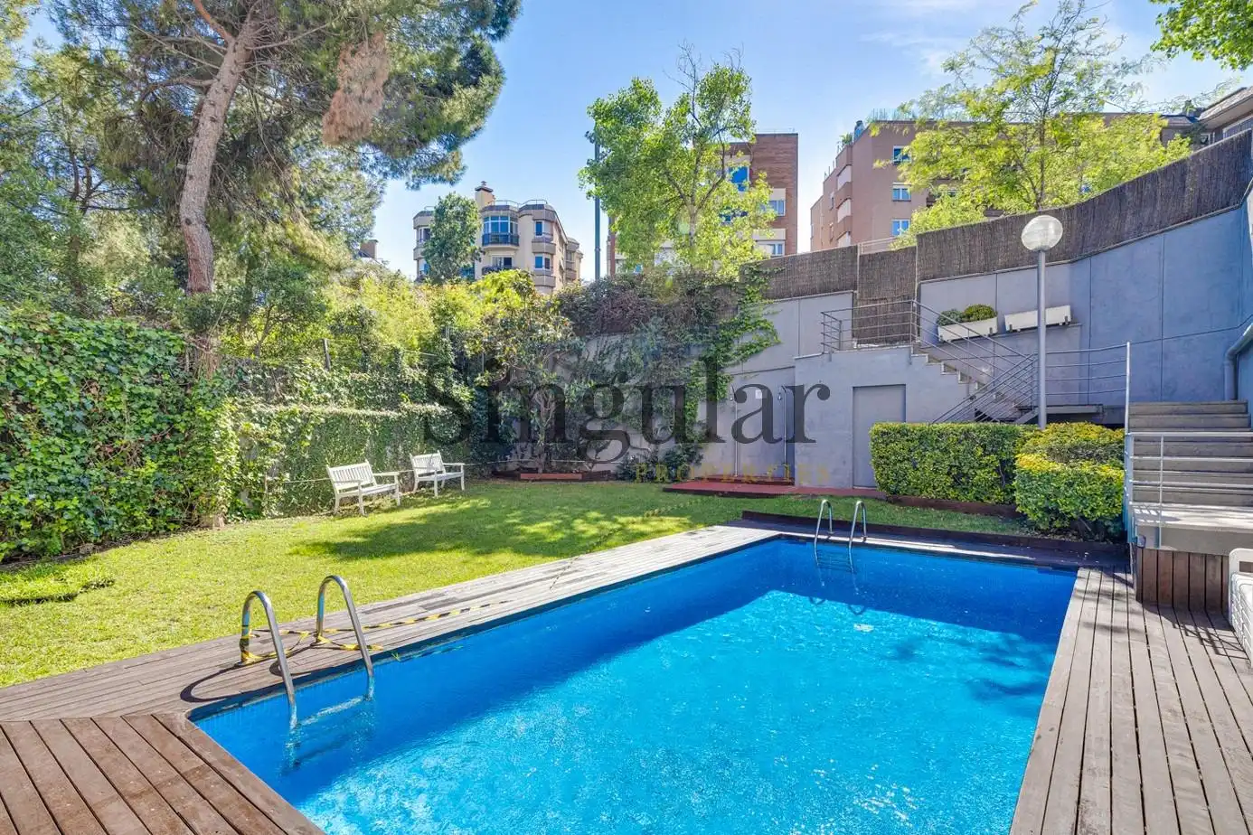 Piscina de Àtic en venda en Barcelona amb Aire condicionat, Calefacció i Parquet