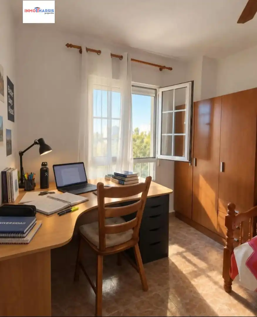 Pis de lloguer en Almería amb Aire condicionat, Calefacció i Jardí privat
