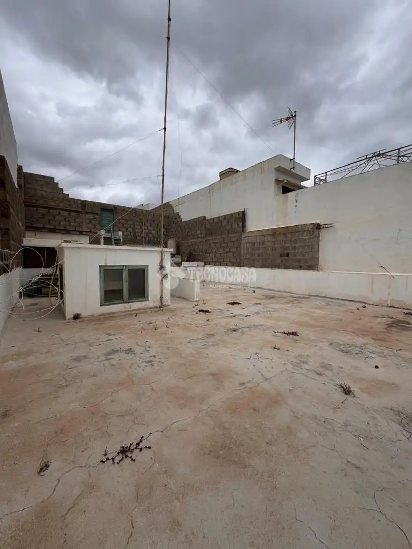 Außenansicht von Haus oder Chalet zum Verkauf in Arrecife