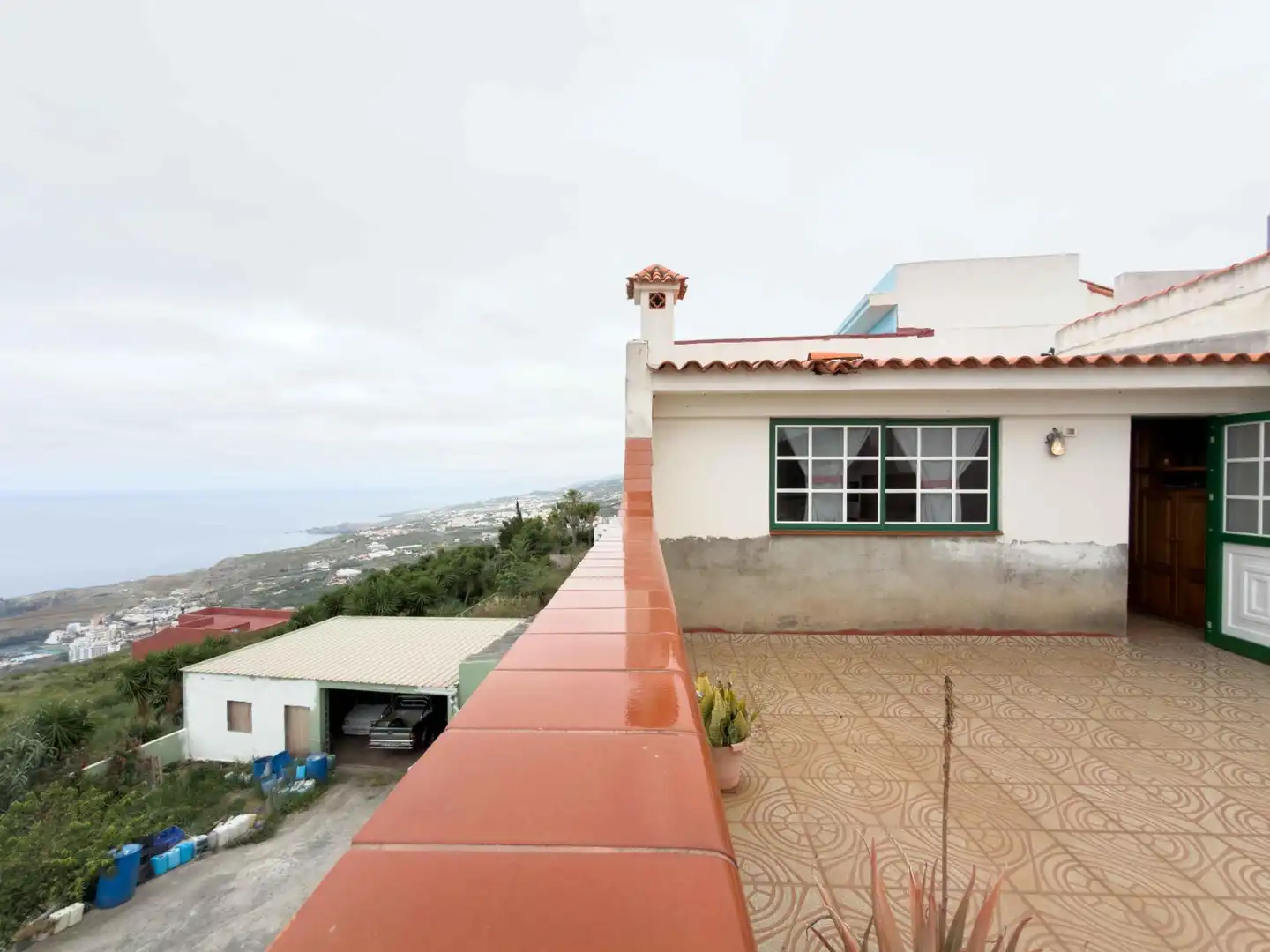 Vista exterior de Casa o xalet en venda en Icod de los Vinos amb Terrassa, Moblat i Balcó