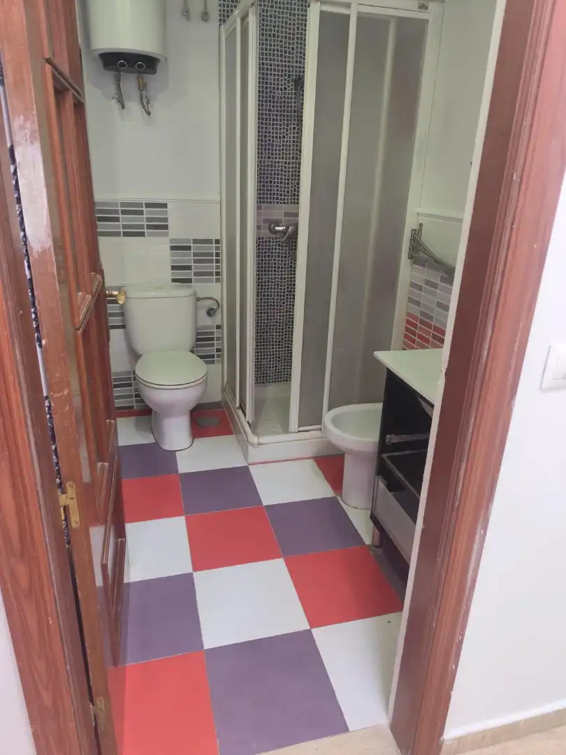 Baño de Piso en venta en Fuengirola con Terraza y Amueblado