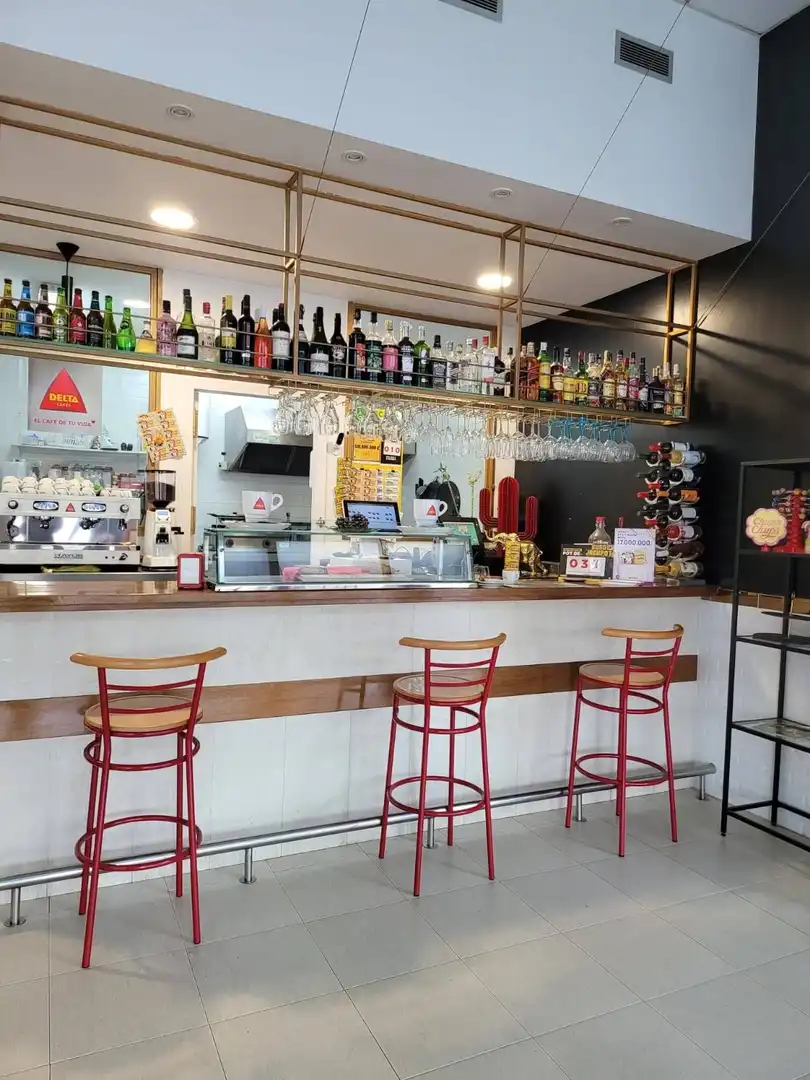Commercial properties for transfer in Torredembarra  with Air Conditioner, Heating and Terrace