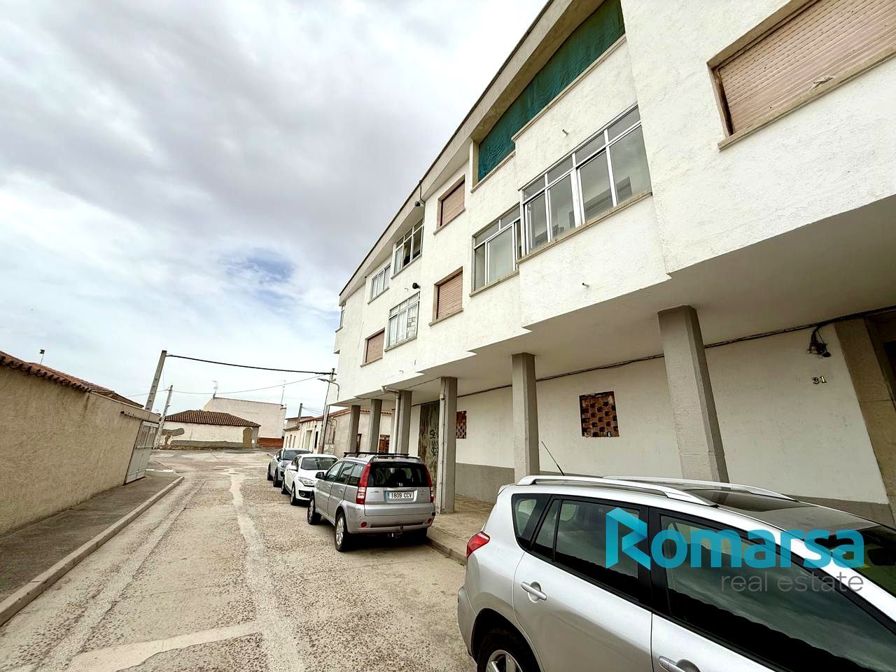 Exterior view of Flat for sale in San Pedro del Arroyo  with Parquet flooring, Terrace and Storage room