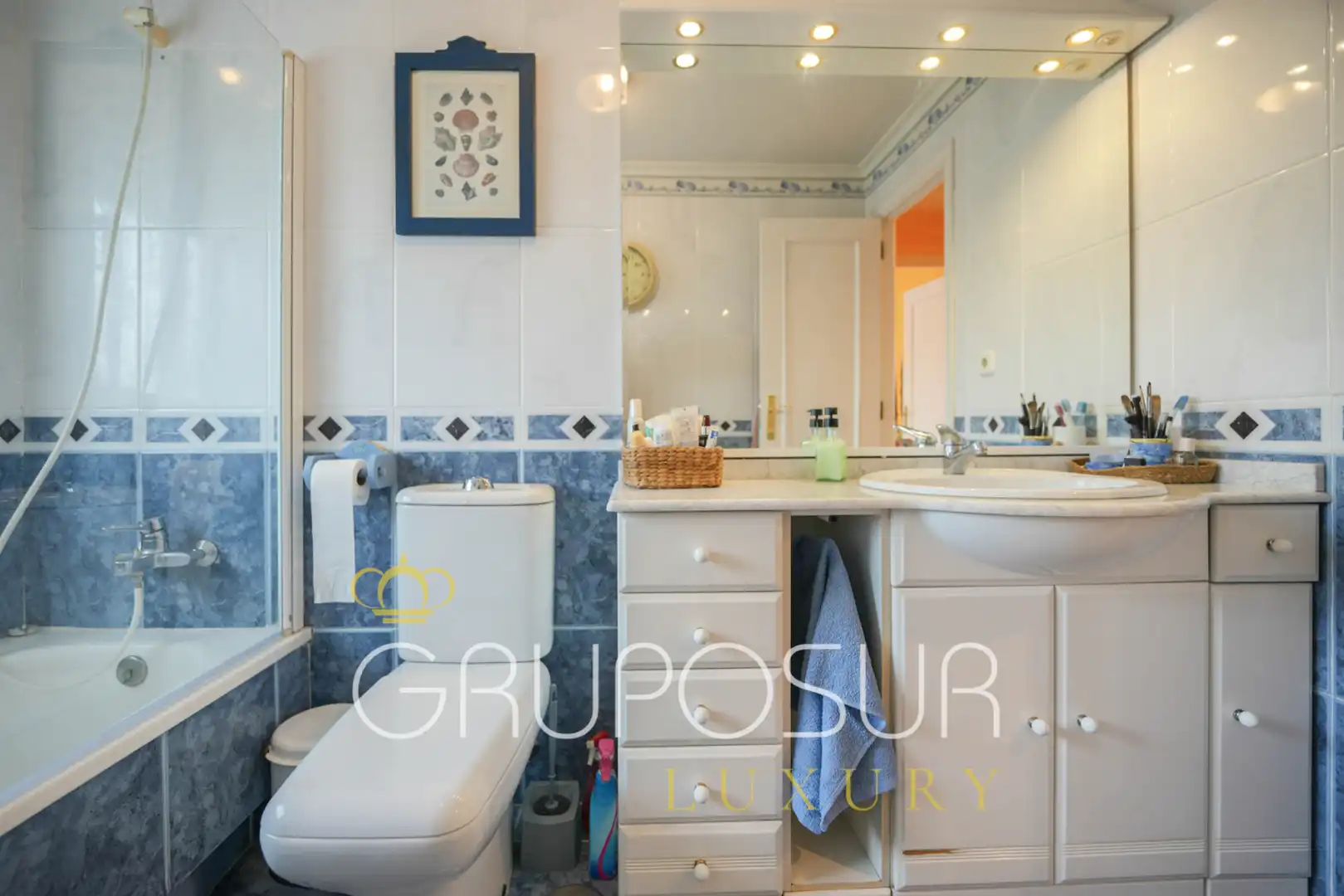 Bathroom of Detached homes for sale in Simancas  with Heating, Private garden and Parquet flooring