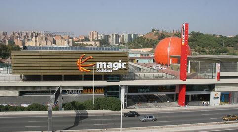 Foto 2 de Edifici en venda a La Salut, Badalona