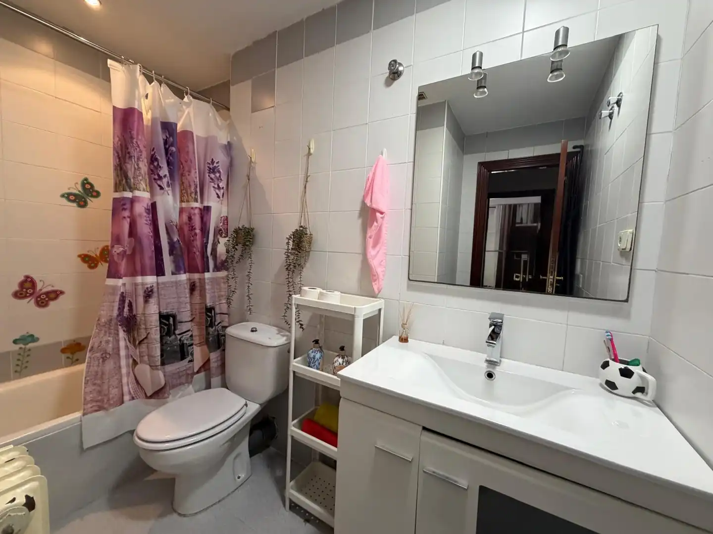 Bathroom of Flat for sale in Valencia  with Air Conditioner and Heating