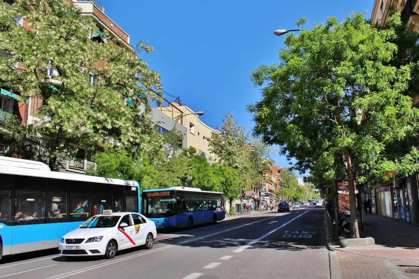 Vista exterior de Piso en venta en Madrid con Aire acondicionado, Calefacción y Terraza