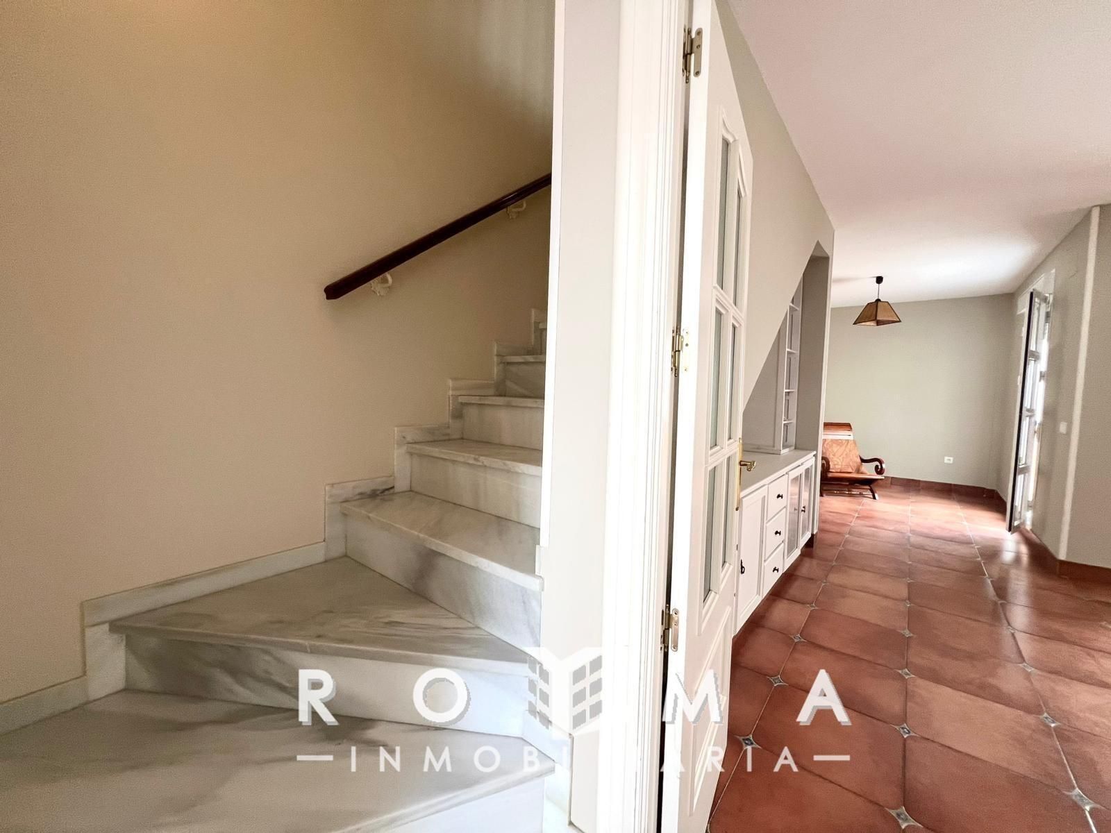 Single-family semi-detached for sale in Dos Hermanas