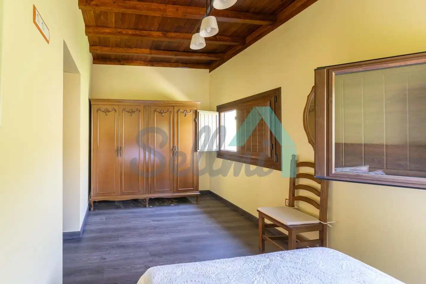 Schlafzimmer von Einfamilien-Reihenhaus zum Verkauf in Teverga mit Abstellraum