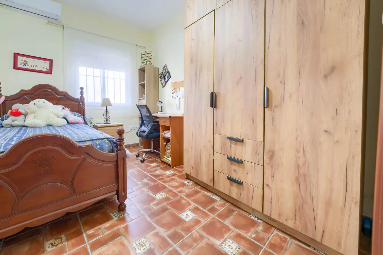 Habitación de Casa adosada en venta en Olivares