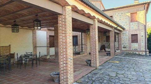 Foto 4 de Edifici en venda a Calle Iglesia, 8, Navalonguilla, Ávila