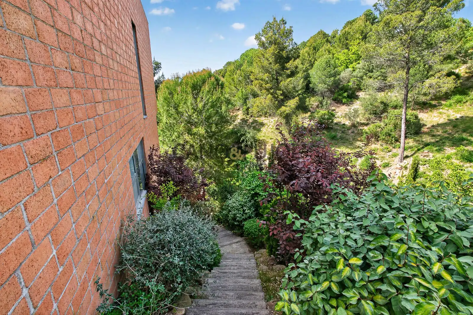 Garden of Houses for sale in Terrassa  with Air Conditioner, Heating and Terrace