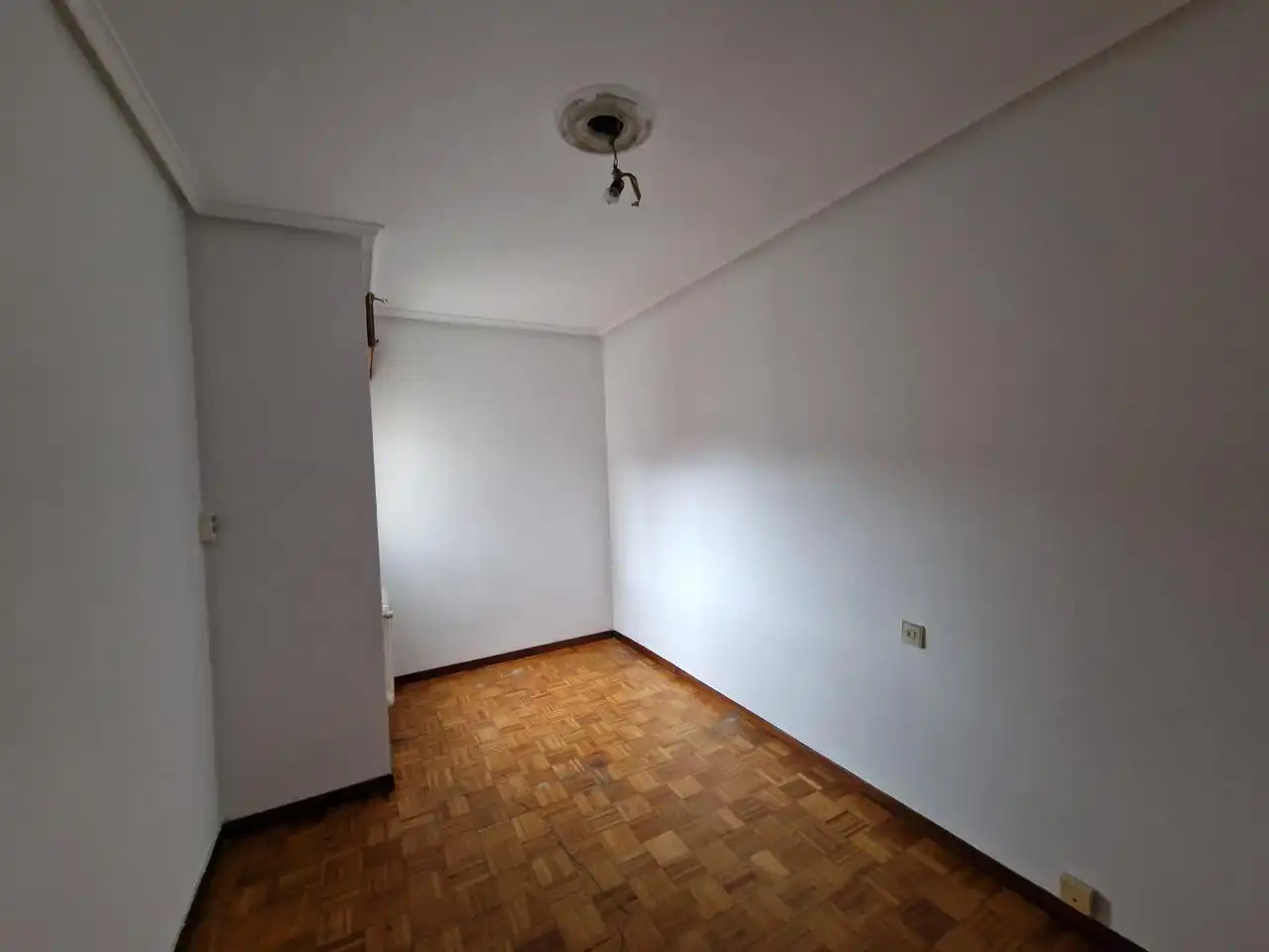 Schlafzimmer von Wohnung zum Verkauf in Ourense Capital  mit Heizung