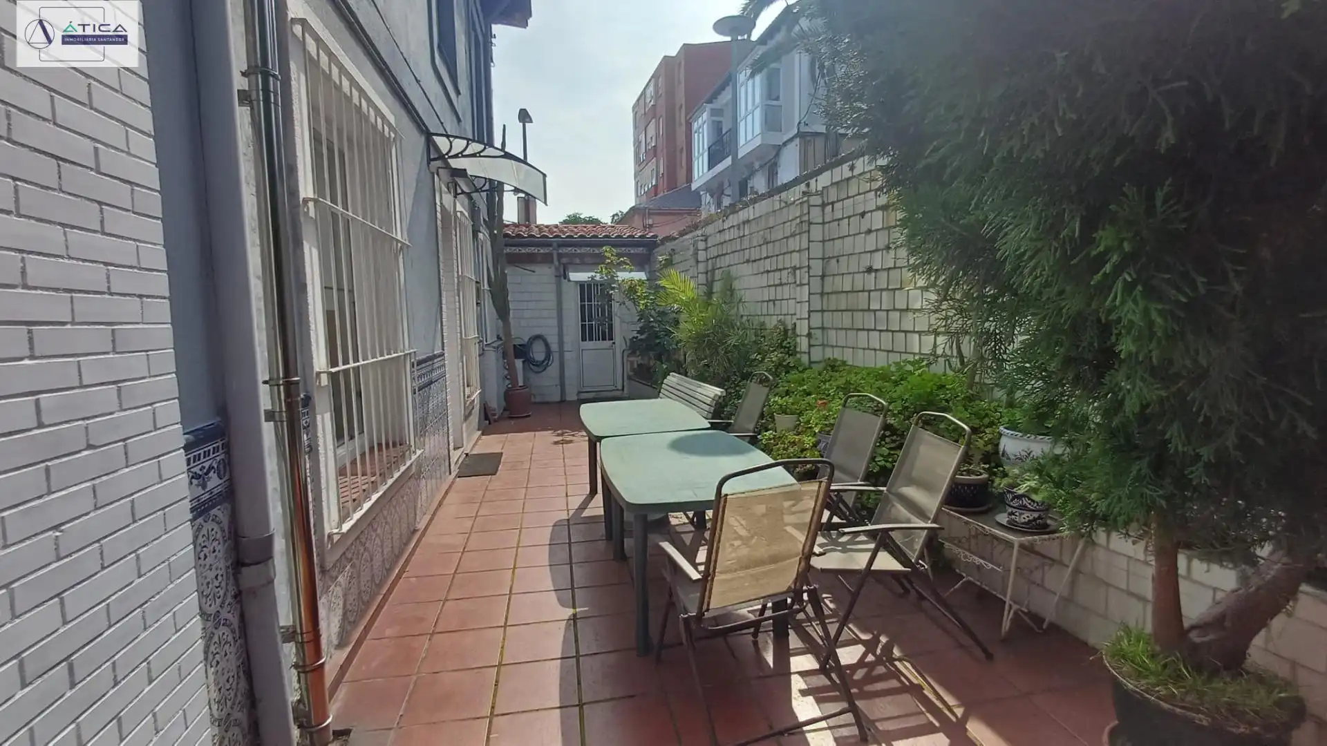 Terrasse von Haus oder Chalet zum Verkauf in Santander mit Privatgarten, Terrasse und Möbliert