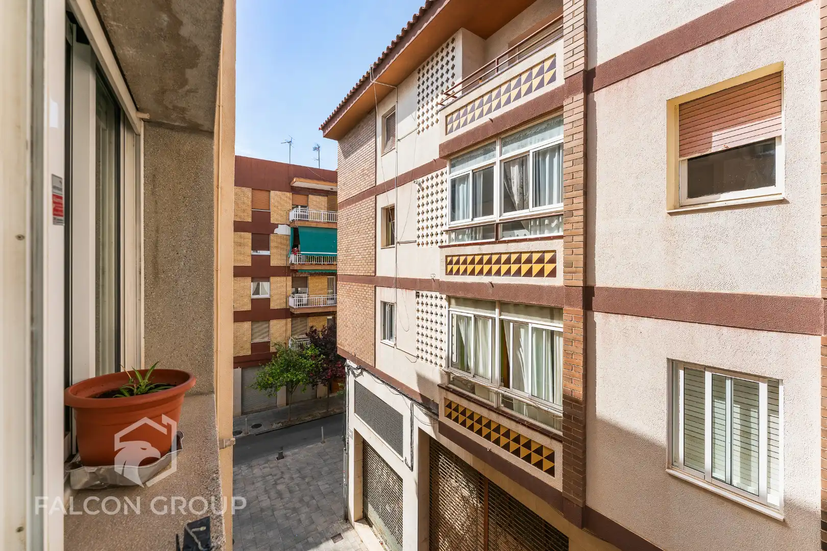 Vista exterior de Piso en venta en Valls con Amueblado y Balcón