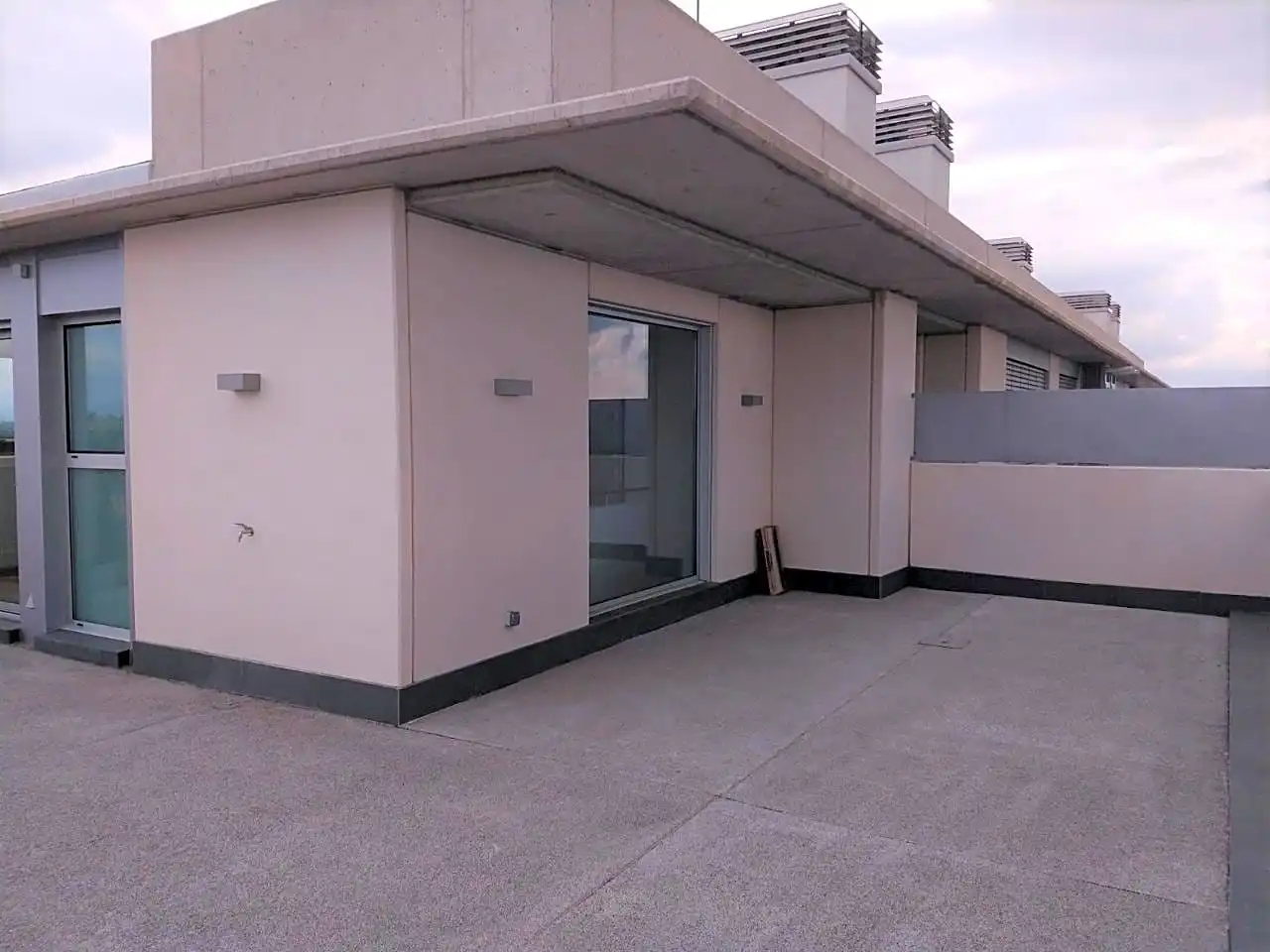 Vista exterior de Pis de lloguer en Madrid amb Aire condicionat, Calefacció i Terrassa