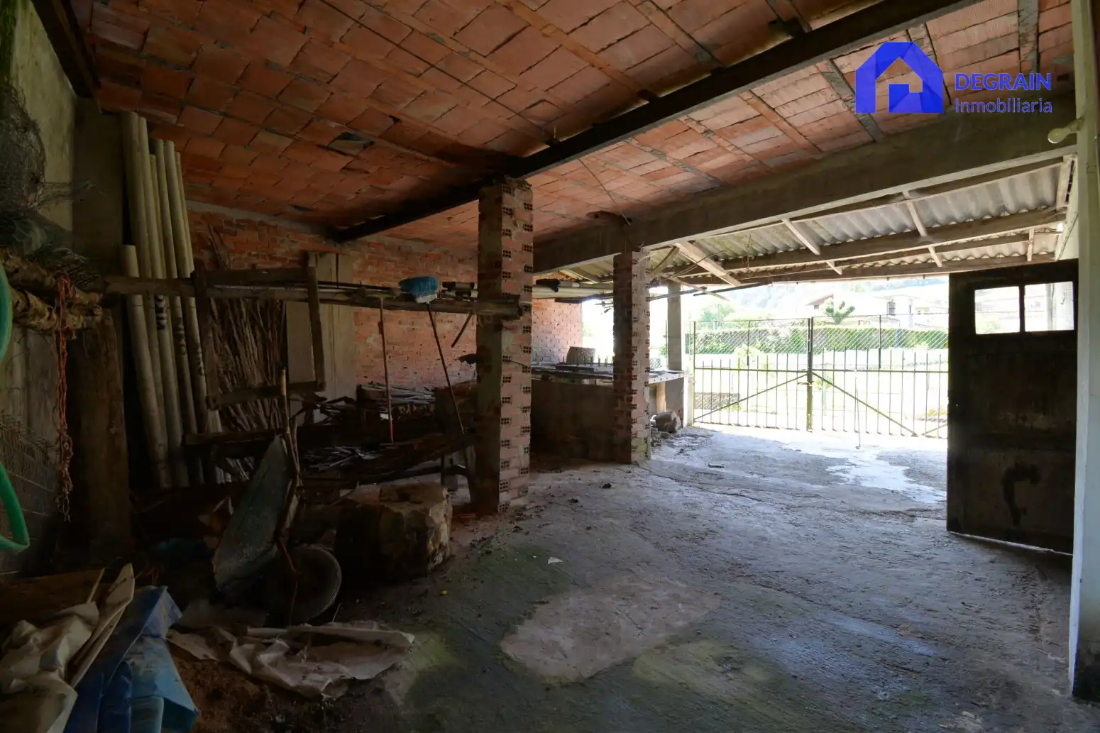 Casa o chalet en venta en Salas con Calefacción, Terraza y Trastero