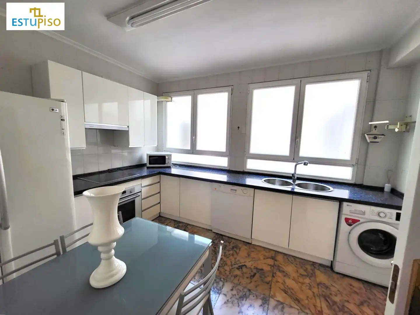 Kitchen of Flat for rent in León Capital 