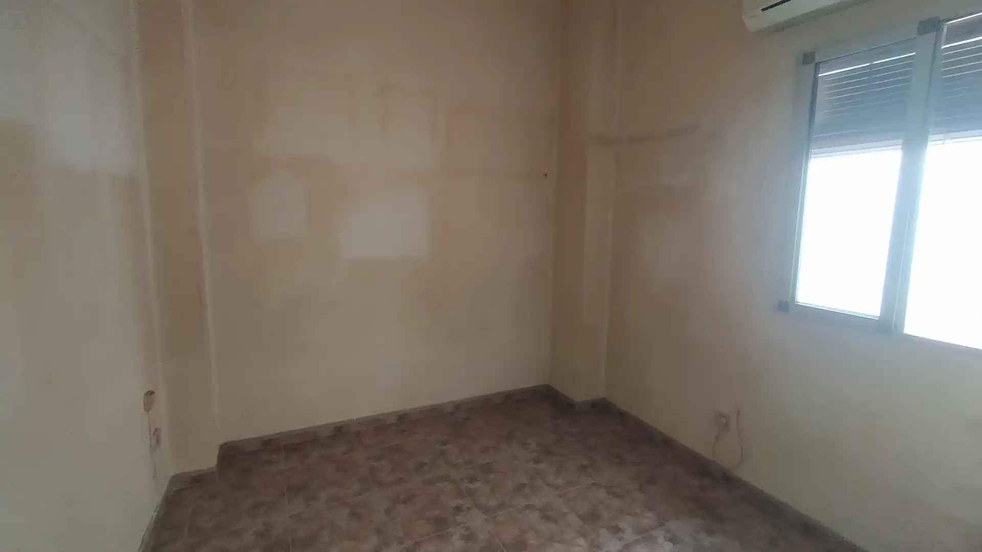 Habitación de Piso en venta en Valencia con Aire acondicionado y Balcón
