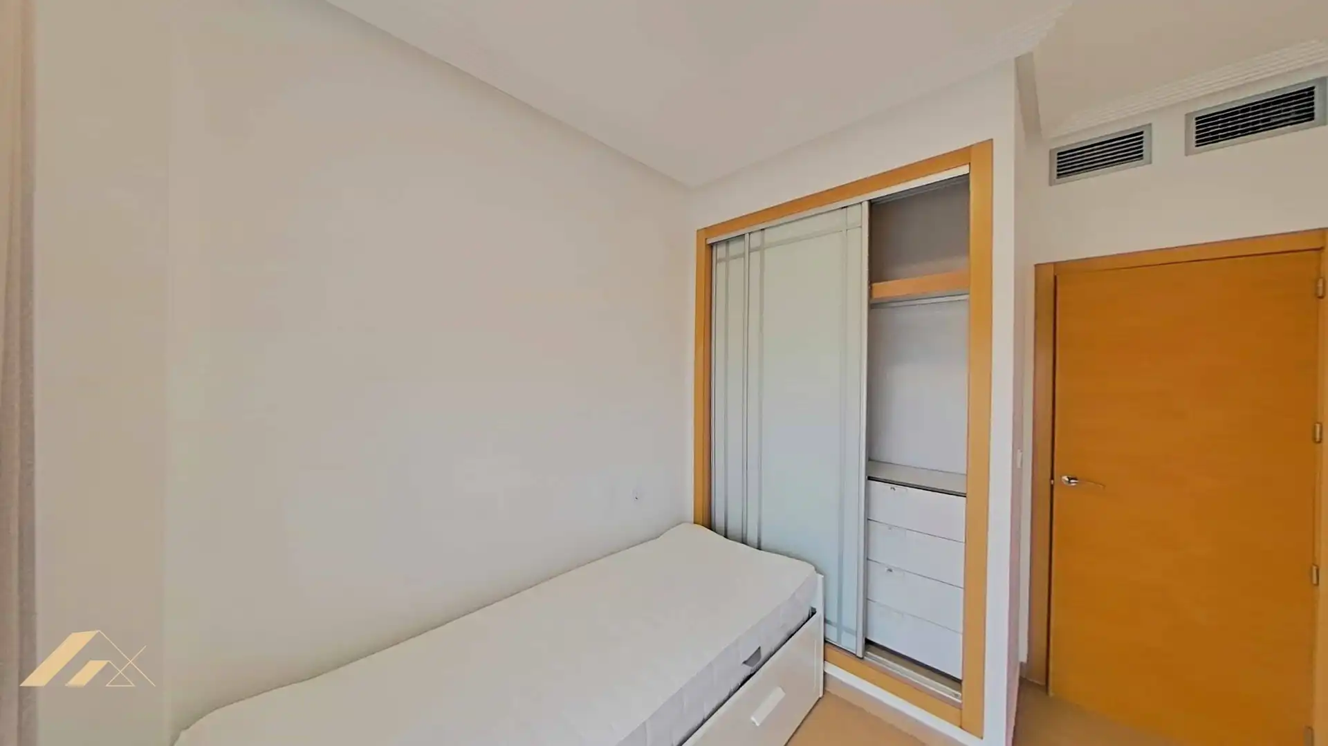 Dormitori de Apartament en venda en Orihuela Costa