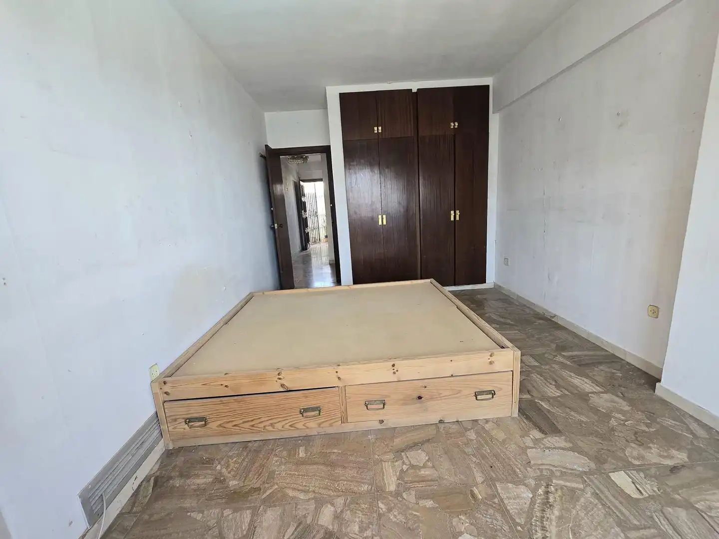 Habitación de Piso en venta en Torremolinos con Terraza y Piscina comunitaria