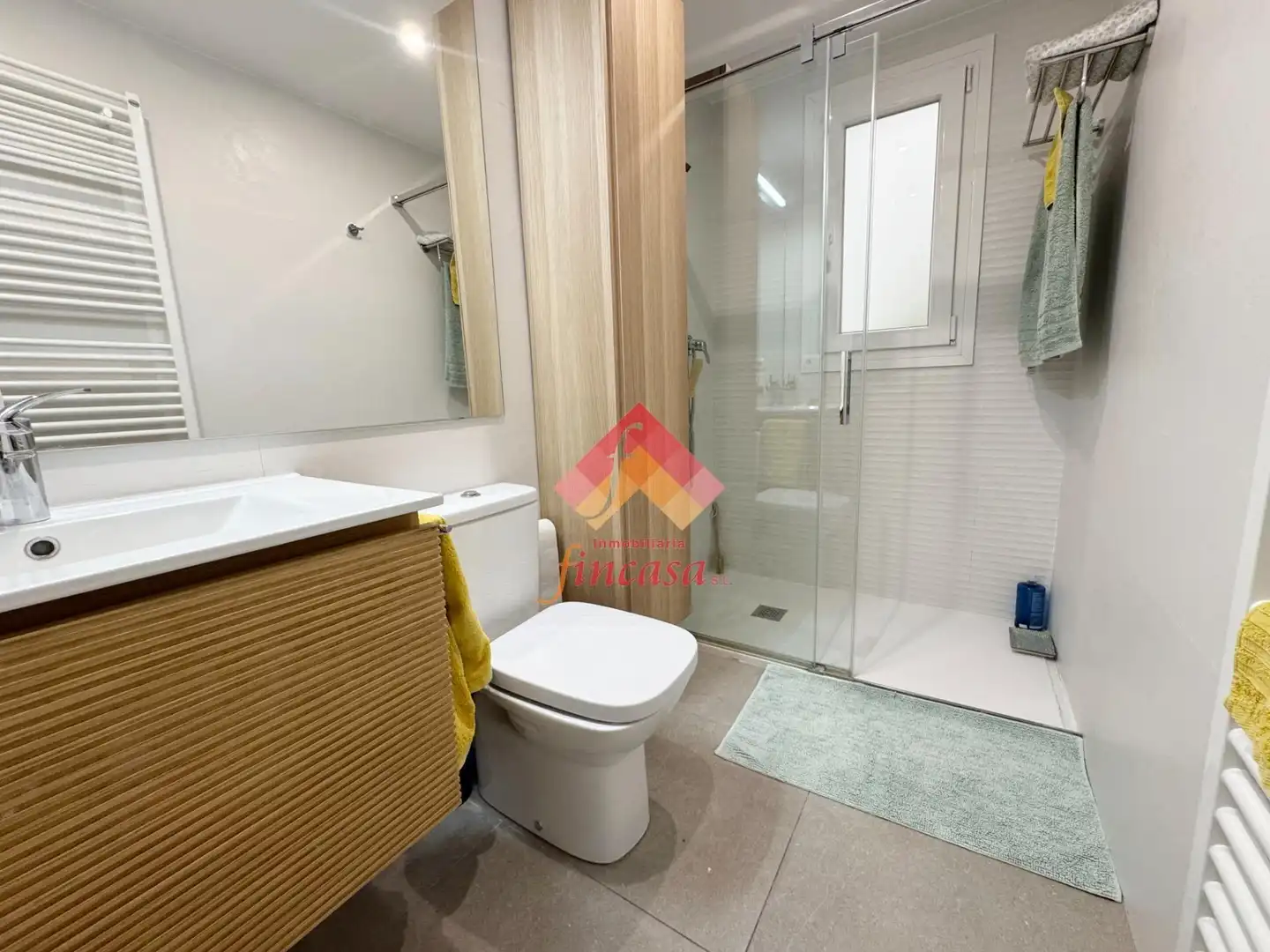 Bathroom of Flat for sale in Ronda  with Terrace and Storage room