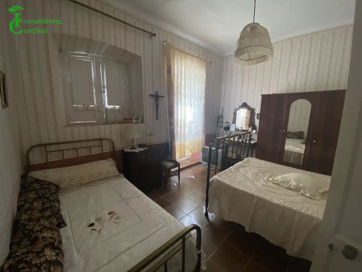 Dormitori de Casa o xalet en venda en Baños de la Encina amb Piscina