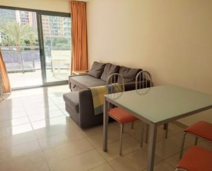 Sala d'estar de Apartament de lloguer en Villajoyosa / La Vila Joiosa amb Aire condicionat, Terrassa i Balcó