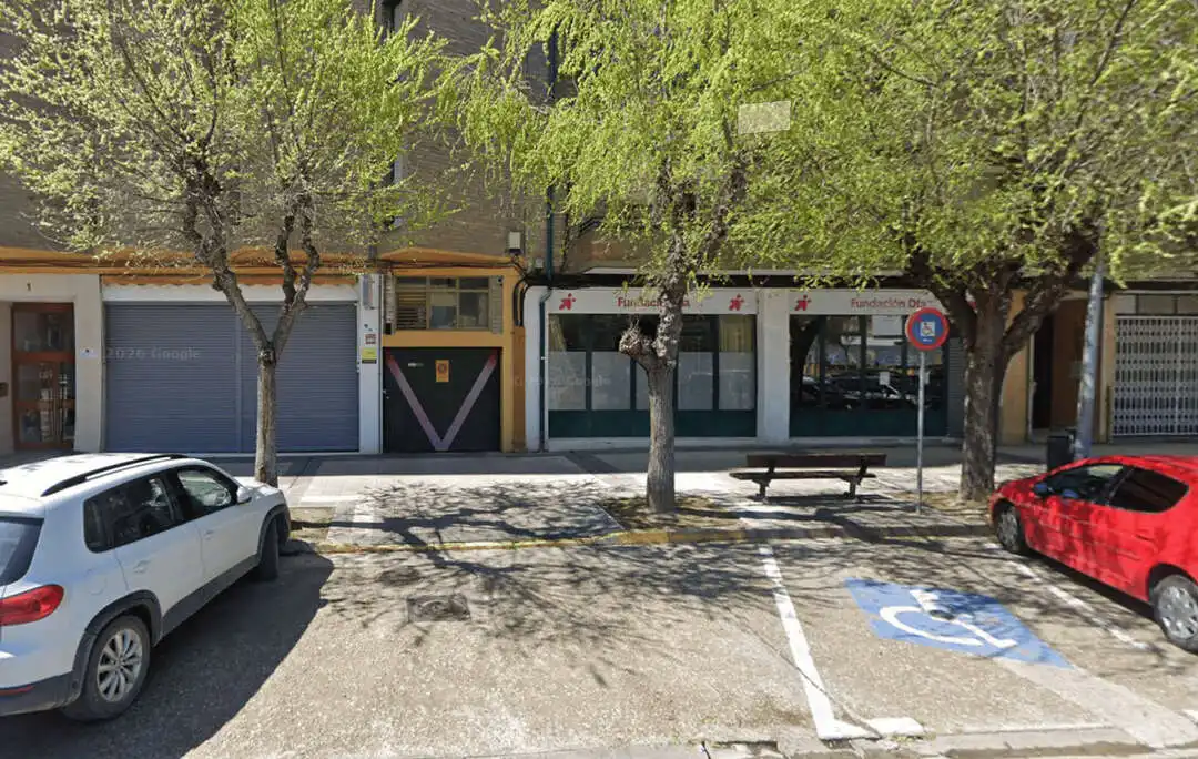 Parkplatz von Garage zur Miete in Huesca