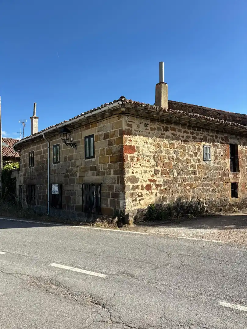 Exterior view of Houses for sale in Aguilar de Campoo  with Heating, Storage room and Furnished